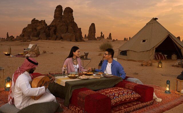 25 EXPERIENCES OVERVIEW alUllah_STAI0049_017